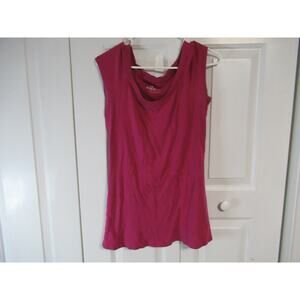 Seed Supply Company 100% organic cotton Maroon short sleeve scoop neck shirt